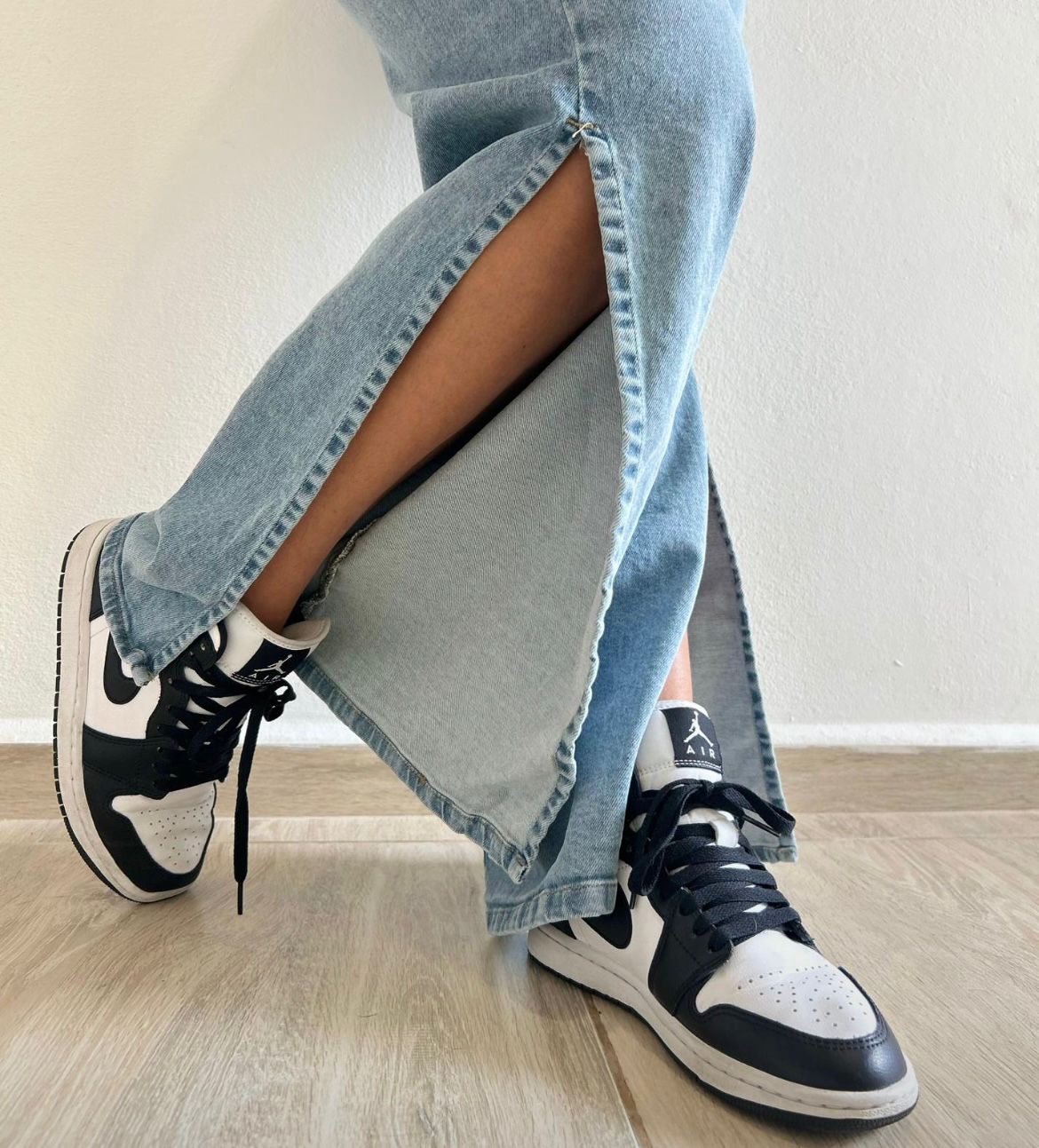 Denim Con Abertura