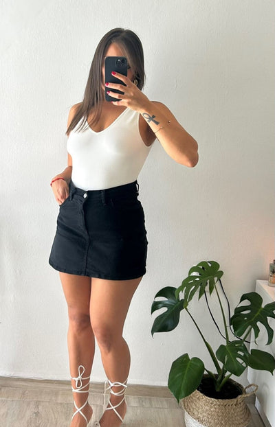 Short Pollera Preto